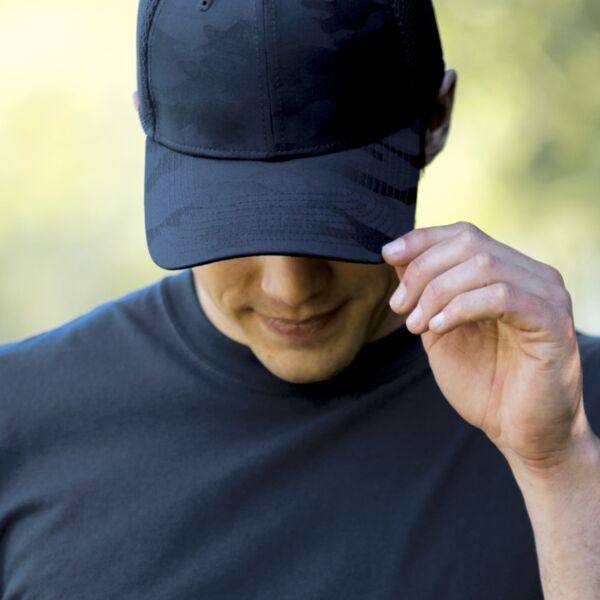 NEW ERA® TONAL CAMO STRETCH TECH MESH CAP Thumbnail